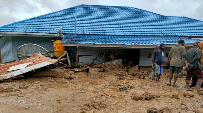 Banjir Bandang Terjang Paniai Papua: 71 KK Terdampak, 3 Rumah Hanyut