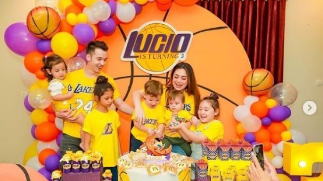 Potret Stefan William dan Celine Evangelista [Instagram/celine_evangelista]