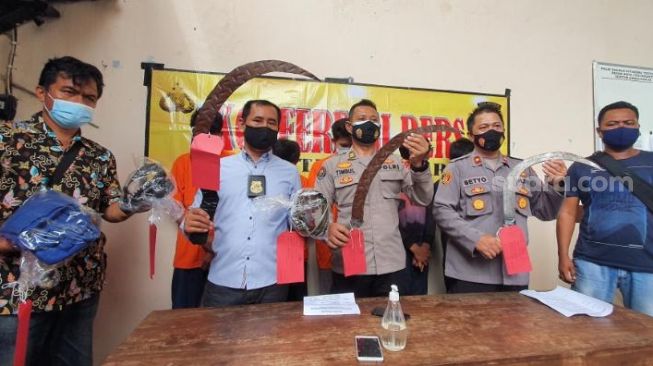 Ampun Bang Jago, Geng Motor Coba Tebas Polisi dengan Celurit