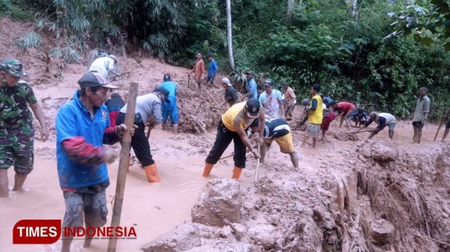 Tanah Longsor di Ngawi, 6 KK Sempat Terisolasi