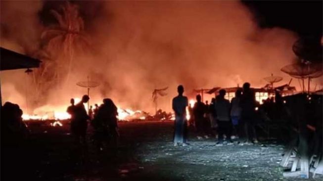 26 Kios Pasar Kuok Kampar Ludes Terbakar, Pedagang: Hanya Bisa Pasrah