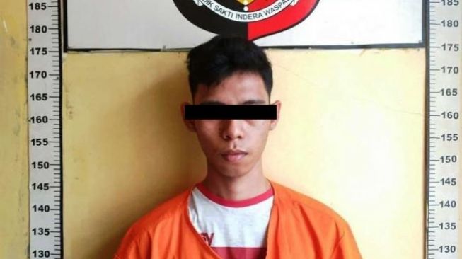 Rekam Adegan Syur Bareng Cewek Baru Kenalan, DM Diringkus Polisi