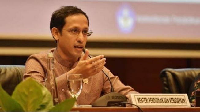 Nadiem Tunda Pelaksanaan Asesmen Nasional hingga September 2021