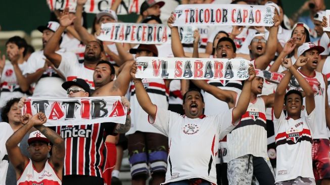 Bus Tim Sao Paulo Diserang Fans Sendiri, Presiden Klub Jengkel