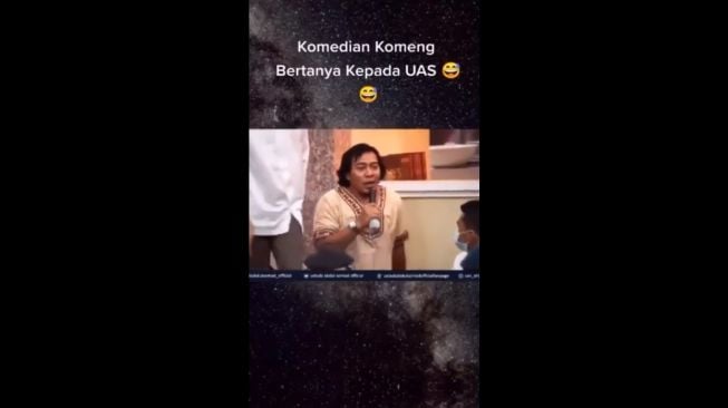 Komeng bertanya pada Ustaz Abdul Somad - (Instagram/@ustadzabdulsomad_official)