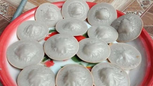 Memasak Apam, Tradisi Warga Pasaman Barat Menyambut Bulan Rajab