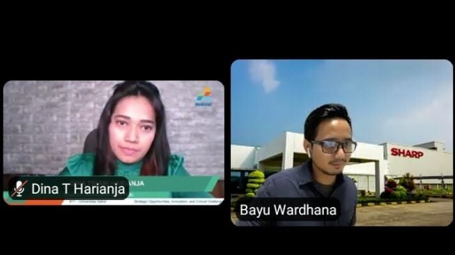 Bayu Wardhana dari PT PT Sharp Electronic Indonesia dan Dina T Harianja dalam webinar bertajuk "Strategic Opportunities, Innovation, And Critical Chalenges In 2021".