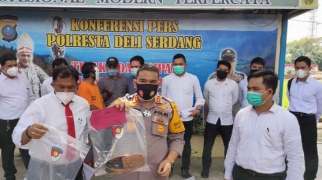 Polisi Tangkap Pembunuh Petani yang Ditemukan Gosong di Gubuk Deli Serdang