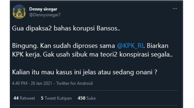 Kicauan Denny Siregar yang dipaksa bahas kasus korupsi Bansos (twitter.com/Dennysiregar7)