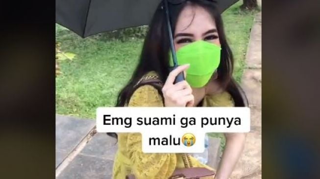 Iseng Demi Istri, Ulah Suami Petik Rambutan saat Kondangan Ini Bikin Gemas