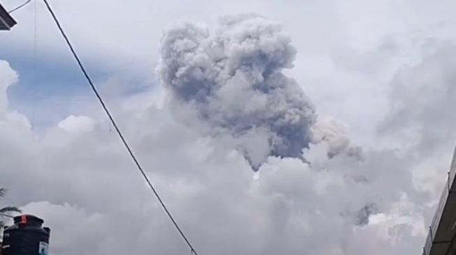 Gunung Merapi Erupsi, 50 Warga Turgo Diungsikan Sementara