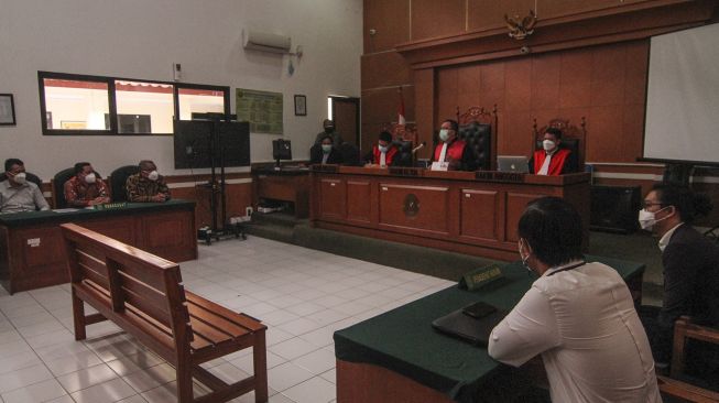 Suasana sidang pertama yang tidak dihadiri tergugat Raffi Ahmad di Pengadilan Negeri Depok, Depok, Jawa Barat, Rabu (27/1/2021).  [ANTARA FOTO/Asprilla Dwi Adha]