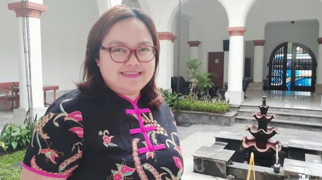 Sindy Nur Fitri ungkap alasan lepas jilbab (DW/Monique Rijkers)