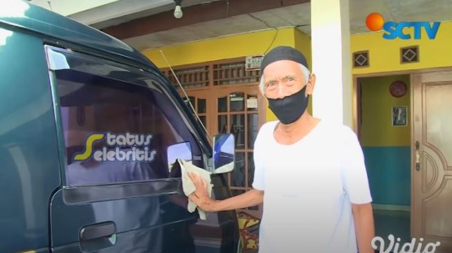 Kehidupan sopir angkot yang dibayar Rp 200. (Youtube/Surya Citra Televisi)