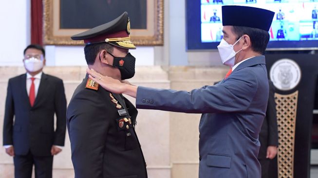 Jokowi Lantik Listyo Sigit Prabowo Jadi Kapolri