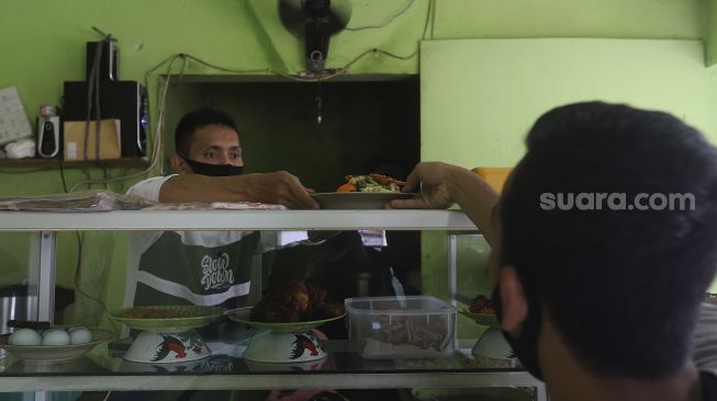PPKM Darurat Tangsel: Kafe, Warteg hingga Pecel Lele Dilarang Layani Dine In
