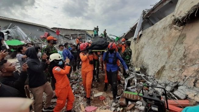 Korban Meninggal Gempa Mamuju Majene Capai 105 Orang