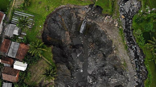 Pemuda Pelopor Mengkritisi Penambangan Pasir Galunggung