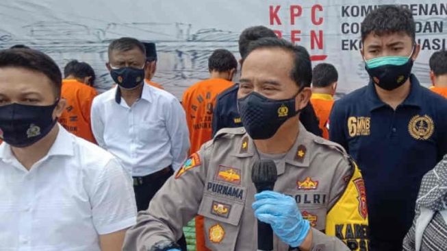 Sudah 6 Bulan Beraksi, Dua Pencuri Besi Pembatas Jalan Tol Dibekuk Polisi