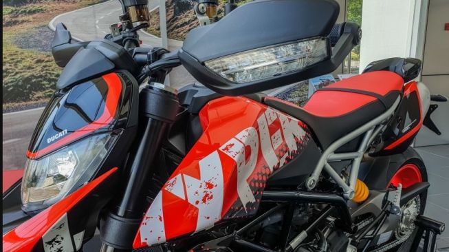 Ducati Rilis Motor Baru Bergaya Supermoto, Desain Gagah dan Kekar