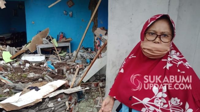Bikin Sedih, Rumah di Sukabumi Ini Diseruduk Truk 2 Kali dalam Setahun