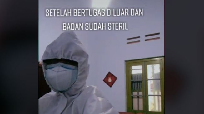 Ibunda Positif Covid-19, Rutinitas Pulang Kerja Nakes Ini Bikin Terenyuh