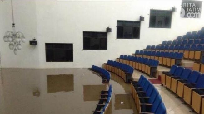 Jember Banjir Parah, Gedung Teater IAIN Terendam Setinggi 1 Meter