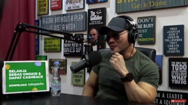 Deddy Corbuzier Diserang Aldi Taher, Disebut Podcast Penuh Maksiat