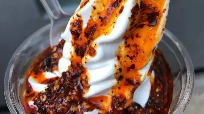 Bikin Kaget, McDonald's China Rilis Menu Baru Es Krim Sundae Minyak Cabai