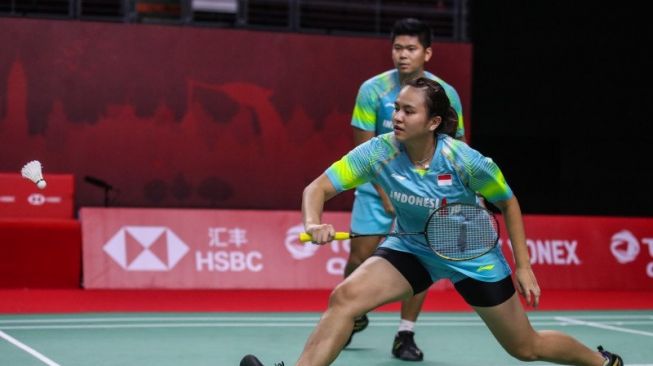 Ganda campuran Indonesia Praveen Jordan/Melati Daeva Oktavianti gagal ke semifinal BWF World Tour Finals 2020 setelah ditaklukkan pasangan Korea Selatan Seo Seung Jae/Chae Yujung dengan skor 10-21, 13-21 pada laga penyisihan terakhir Grup A di Impact Arena, Bangkok, Thailand, Jumat (29/1/2021). (ANTARA/Badmintonphoto/BWF/Erika Sawauchi)