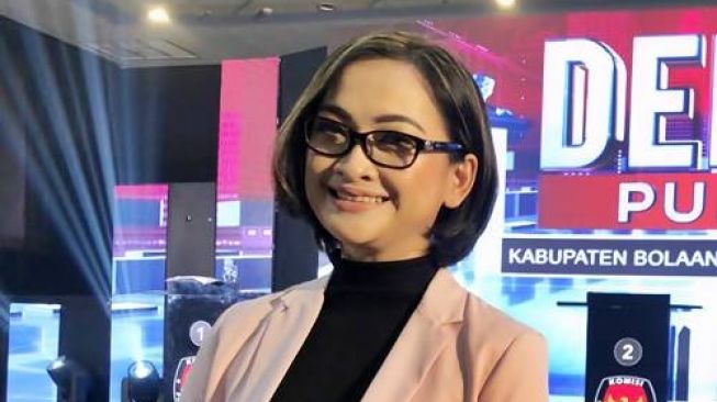 Susan Margaret Palilingan. Peserta seleksi calon Juru Bicara KPK yang lolos sampai 5 besar / [ Foto Istimewa ]