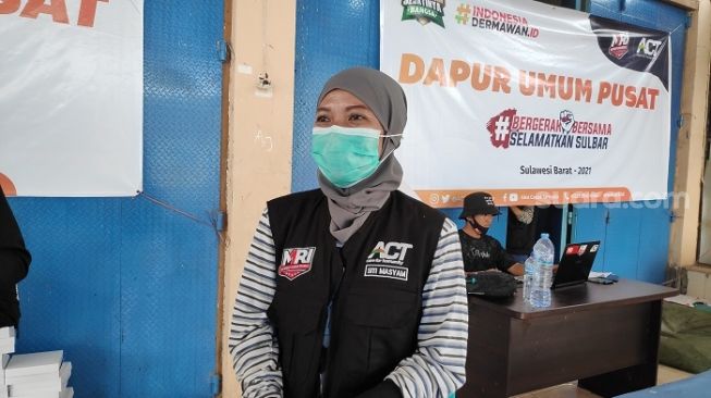 Demi Bantu Korban Gempa Sulbar, Siti Maryam Rela Rindukan Keluarga