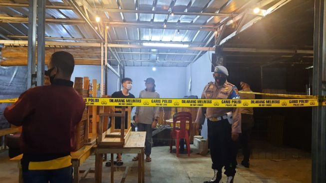 Langgar Jam Operasional, 3 Kafe di Kawasan Galaxy Bekasi Disegel