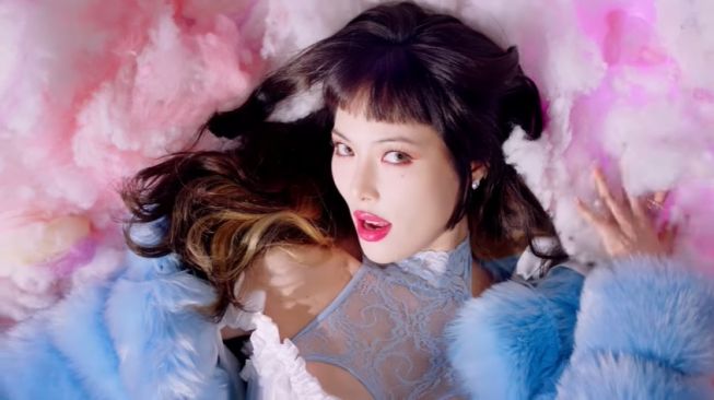 Lirik Lagu I'm Not Cool - HyunA