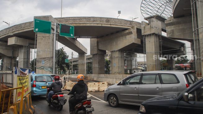 Akses ke Jalan Joe Tertutup Flyover Tapal Kuda, Ini Kata Pemprov DKI