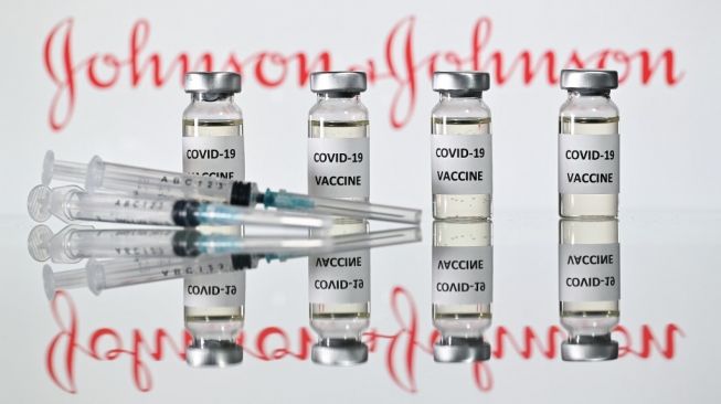 Vaksin COvid-19 Johnson & Johnson. [Justin Tallis/AFP]