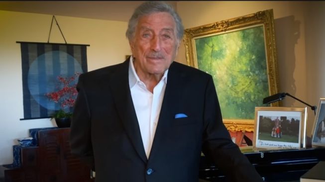 Tetap Manggung di Usia 90-an, Tony Bennett Diam-Diam Menderita Alzheimer