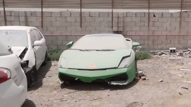 Mobil mewah di Dubai sering ditinggal pemilik hingga bertahun-tahun (Youtube)