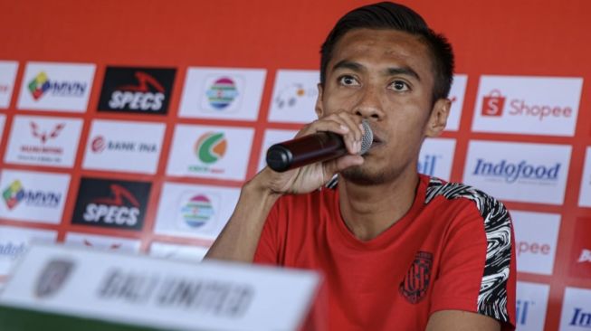 Skuad Persib Berkualitas, Fadil Sausu Minta Bali United Bekerja Lebih Keras