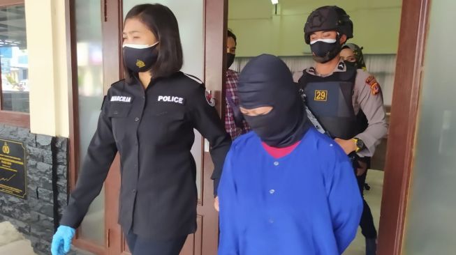 Kelabui Polisi, Perempuan di Jambi Nekat Simpan Sabu Dalam Kutang