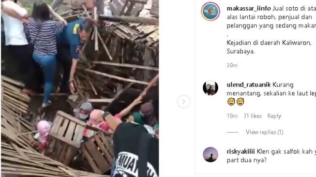Warga menolong pembeli soto yang terperosok (Instagram)