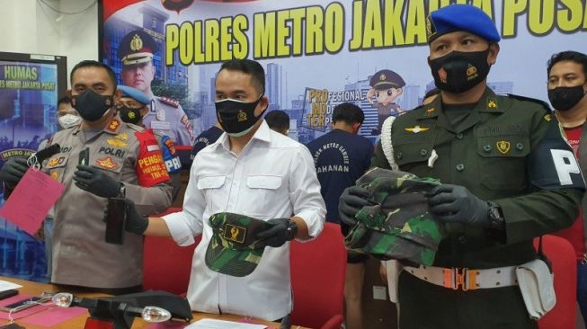 Bermodal Airsoft Gun Tipu Korban, Paspampres Gadungan: Buat Gaya-gayaan Aja