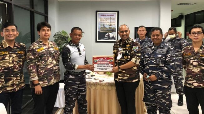 GM KB FKPPI Salurkan Bansos ke Korban Bencana Sulbar dan Kalteng