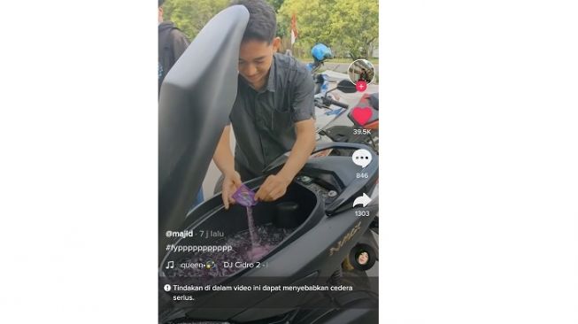 Capek Touring, Pemuda Ini Racik Minuman Energi di Dalam Jok Motor