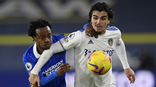 Bek Leeds United yang punya darah Indonesia, Pascal Struijk jadi rebutan Timnas Belgia dan Belanda. (PETER POWELL / POOL / AFP)