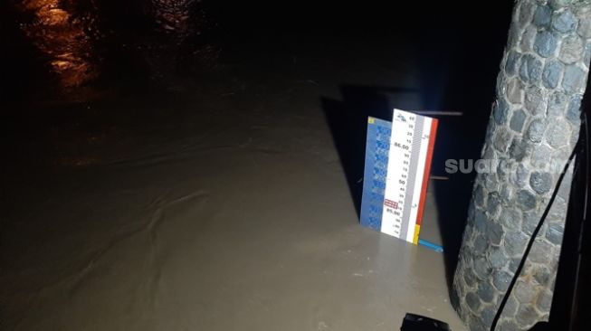 Solo Diguyur Hujan Seharian, Joko Widodo: Bengawan Solo Siaga Banjir!