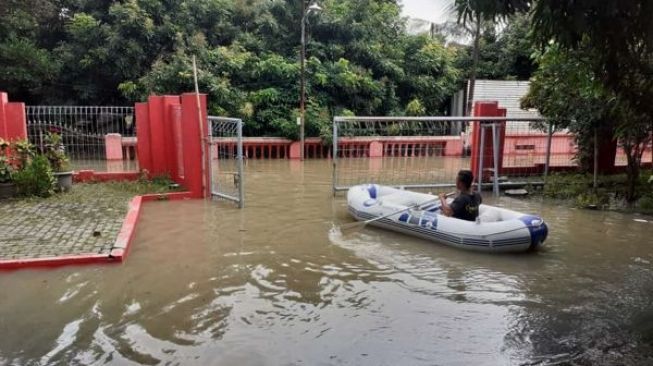 Bikin Merinding! Penampakan Rumah Wakil Bupati Sukoharjo Terendam Banjir