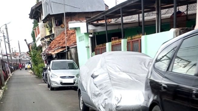 Simpan Mobil di Luar Garasi? Cek 8 Tips Perawatan Ini agar Tetap Mulus