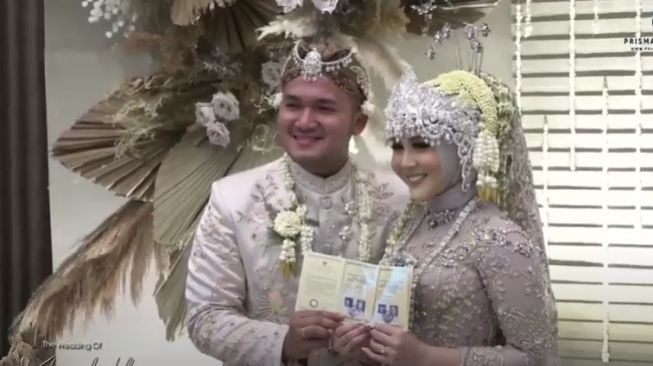 Alasan Akad Nikah Kesha Ratuliu dan Adhi Permana Digelar Hari Ini