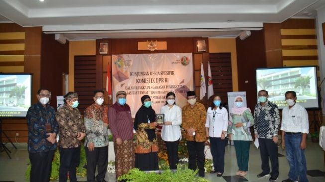 DPR Tekankan Penanggulangan Covid-19 dengan Pendekatan Sosial Masyarakat